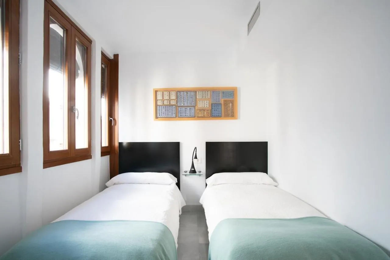 Apartamento Antigua Ferreteria Apartment Seville 0*,  Spain